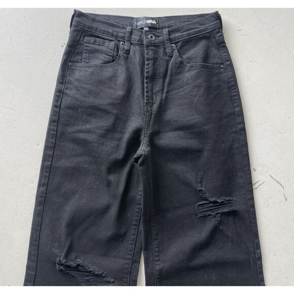 Fashion Nova Denim High Waisted Ripped Flare Leg Jeans Black Size 5 - Picture 2 of 9